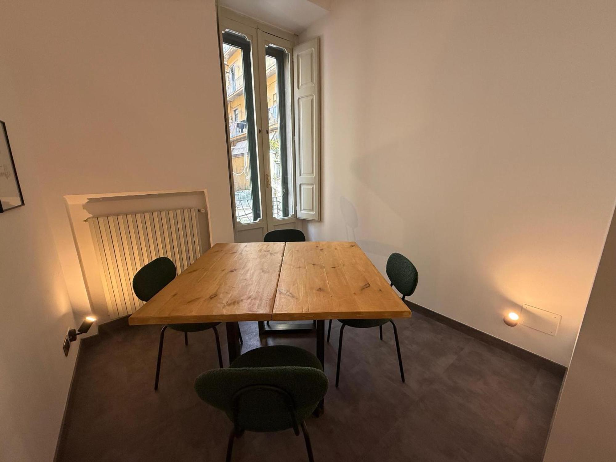 Holiday Guesthouse Салерно Екстериор снимка