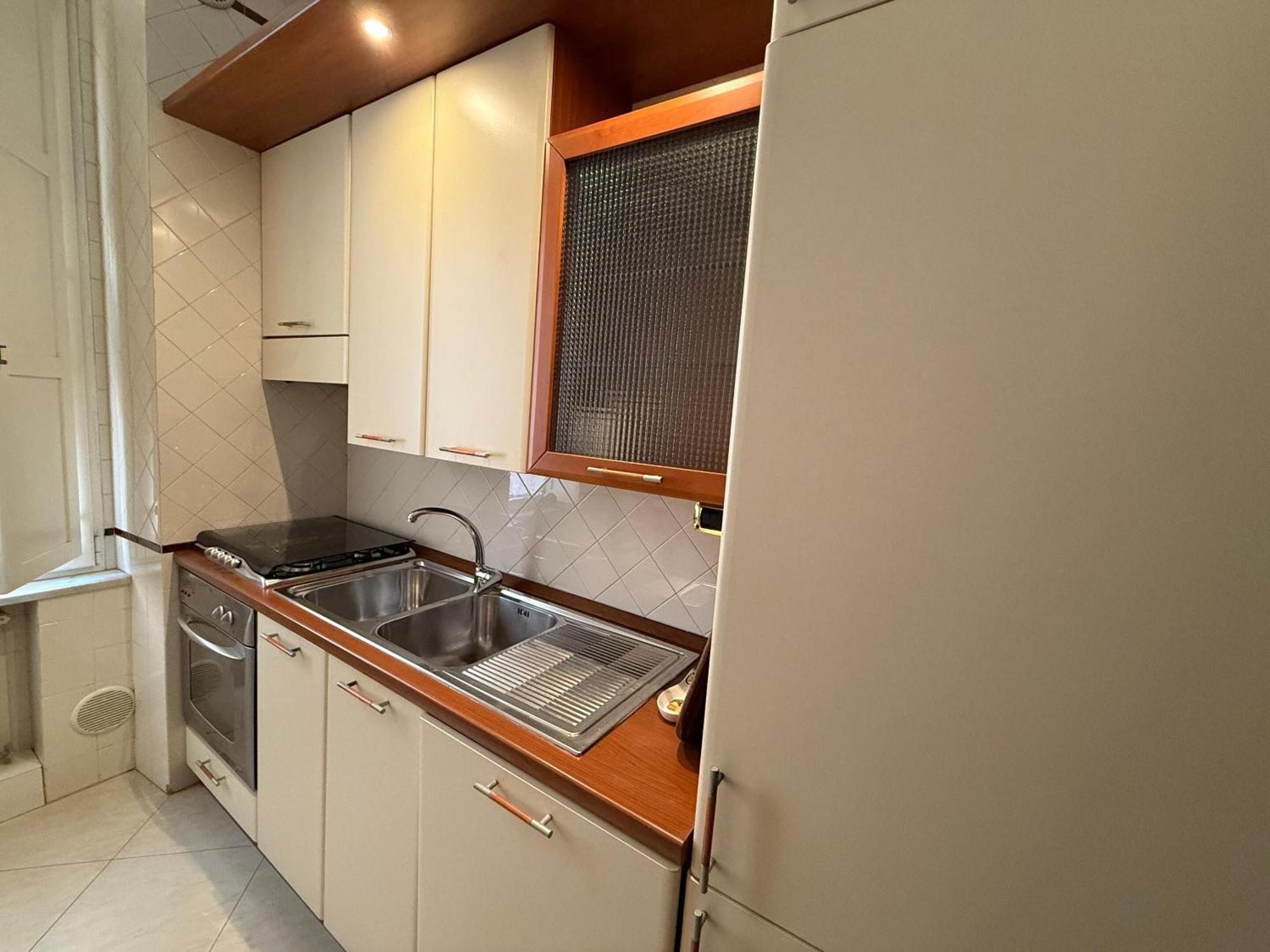 Holiday Guesthouse Салерно Екстериор снимка